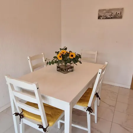 Sweet Flat In Apartment *